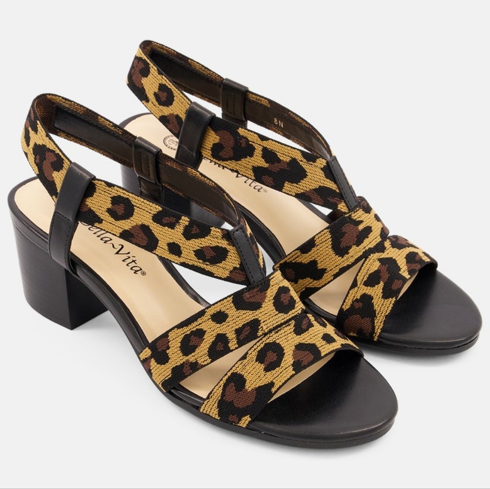 🐆 Bella Vita Jodi Stretch Sandals Leopard Print Size 6‎ New W/ Stickers Attched